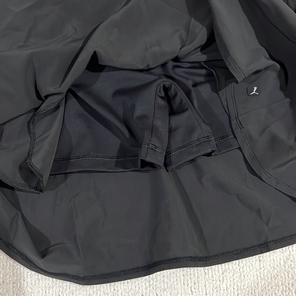 Puma black skort L new with silicon short grippers - Picture 6 of 6